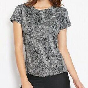 Nike Women’s Dri-Fit Miler Running striped T-Shirt Black white size S round neck